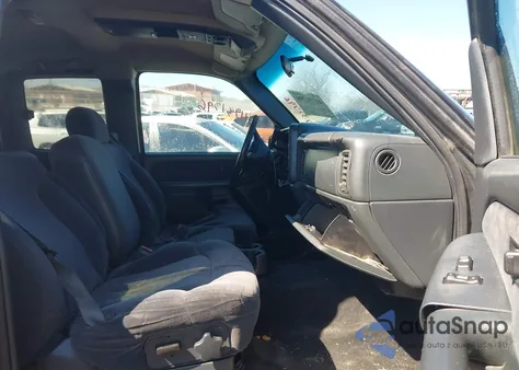 2001 Chevrolet Silverado 1500 Ls z USA, uszkodzony, nr VIN 2GCEK19T111158582